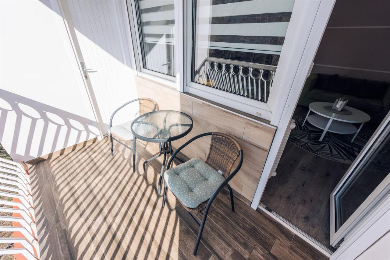 Ferienwohnung Balzak 64M2, Free Parking & Wi-Fi Novi Sad Exterior foto